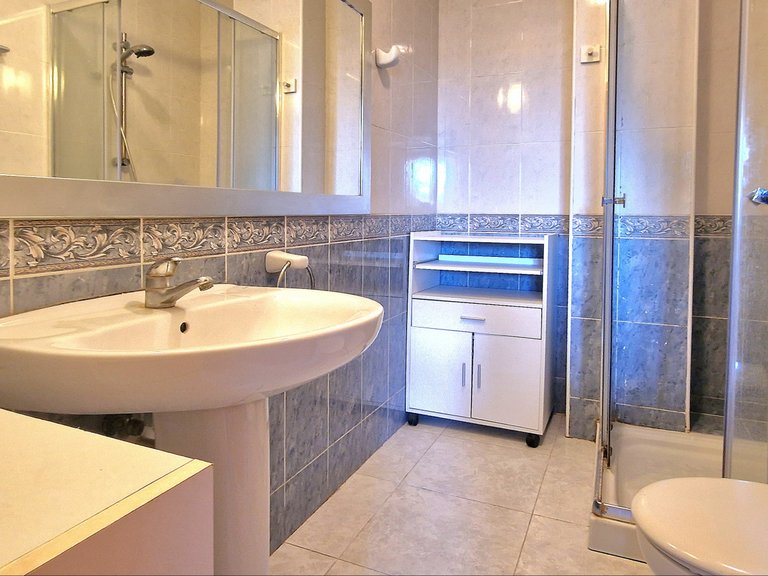 Apartment for Sale in  Alicante 18