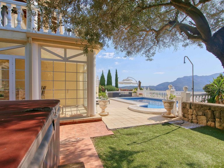 Villa for Sale  in Denia, Alicante 46