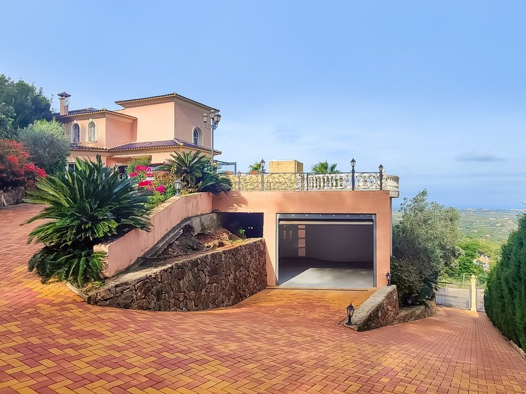 Villa for Sale  in Xàbia, Alicante 3