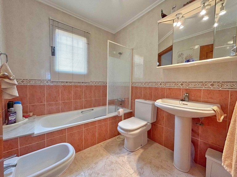 Villa for Sale  in El Ràfol d'Almúnia, Alicante 12
