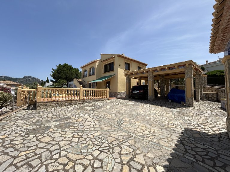 Villa for Sale  in El Ràfol d'Almúnia, Alicante 25