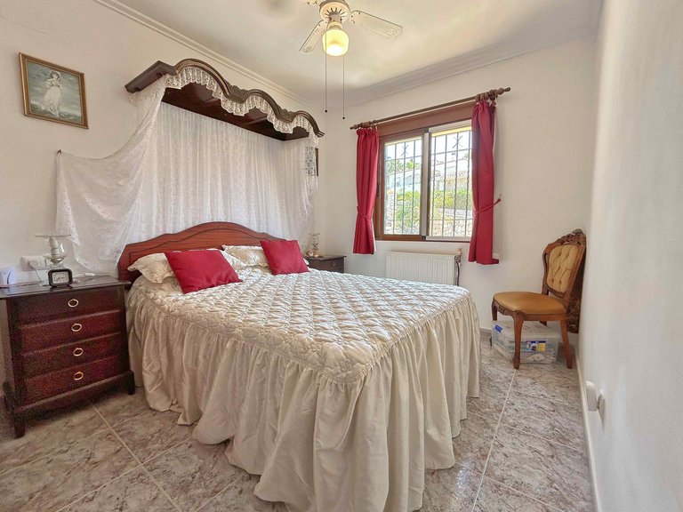 Villa for Sale  in El Ràfol d'Almúnia, Alicante 11