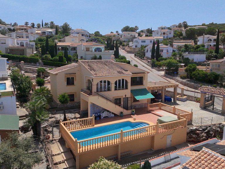 Villa for Sale  in El Ràfol d'Almúnia, Alicante 3