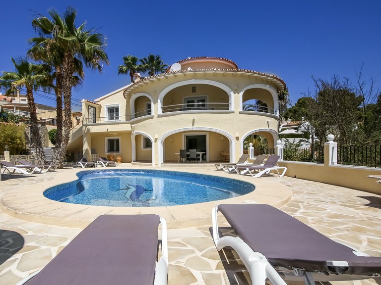 Villa for Sale in  Alicante 1