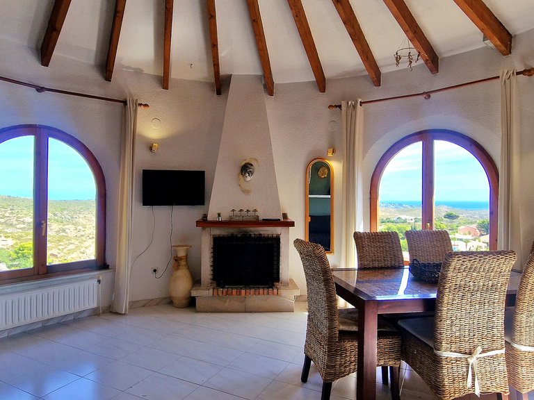 Villa for Sale  in Poble Nou de Benitatxell, Alicante 4