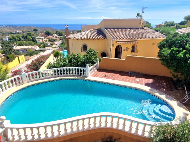 Villa for Sale  in Poble Nou de Benitatxell, Alicante 2
