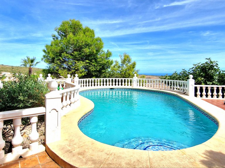 Villa for Sale  in Poble Nou de Benitatxell, Alicante 26