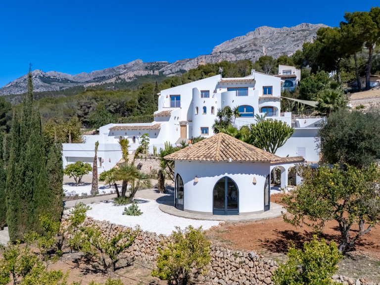 Villa for Sale  in Altea, Alicante 1