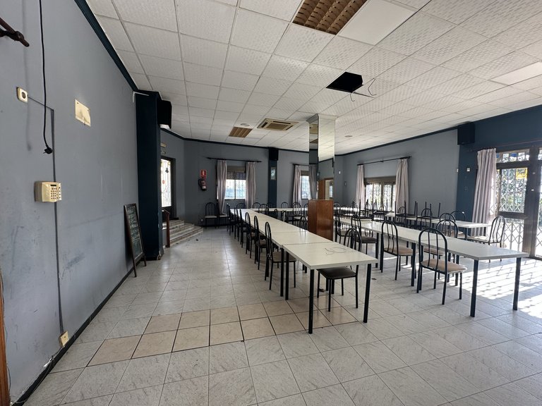 Commercial for Sale in  Alicante 19