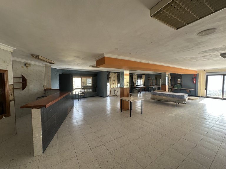 Commercial for Sale in  Alicante 30
