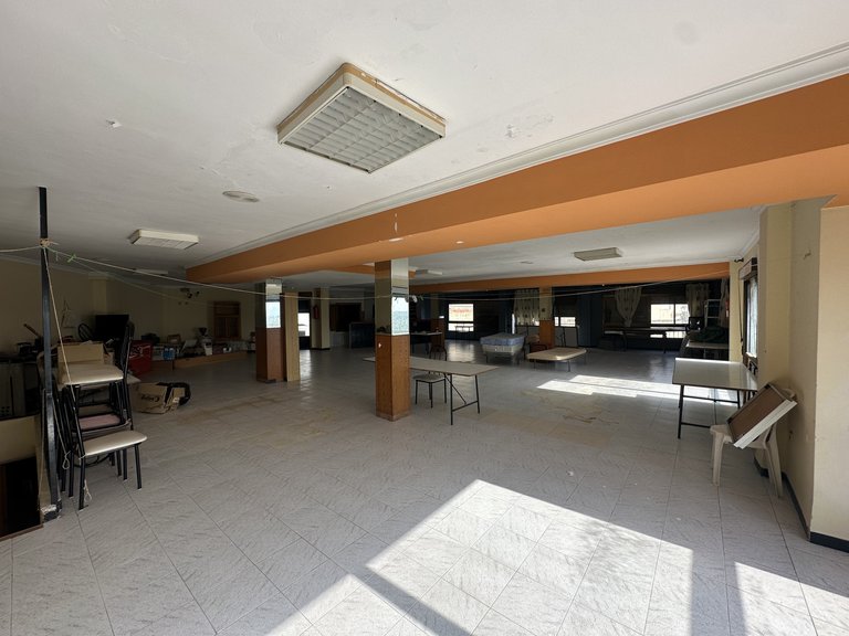 Commercial for Sale in  Alicante 31