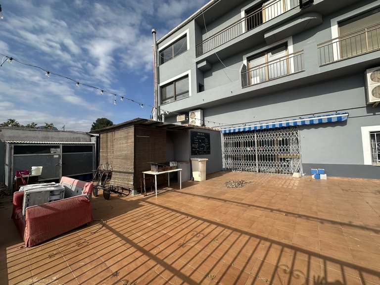 Commercial for Sale in  Alicante 11