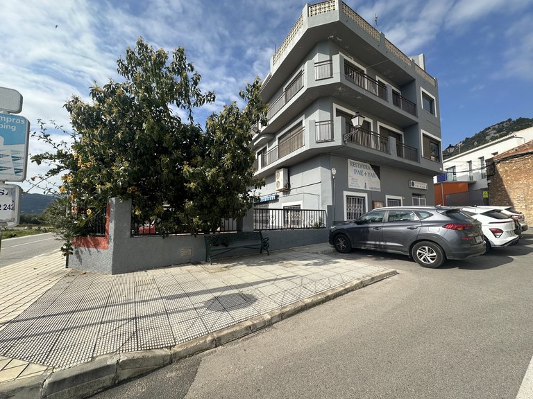 Commercial for Sale in  Alicante 2