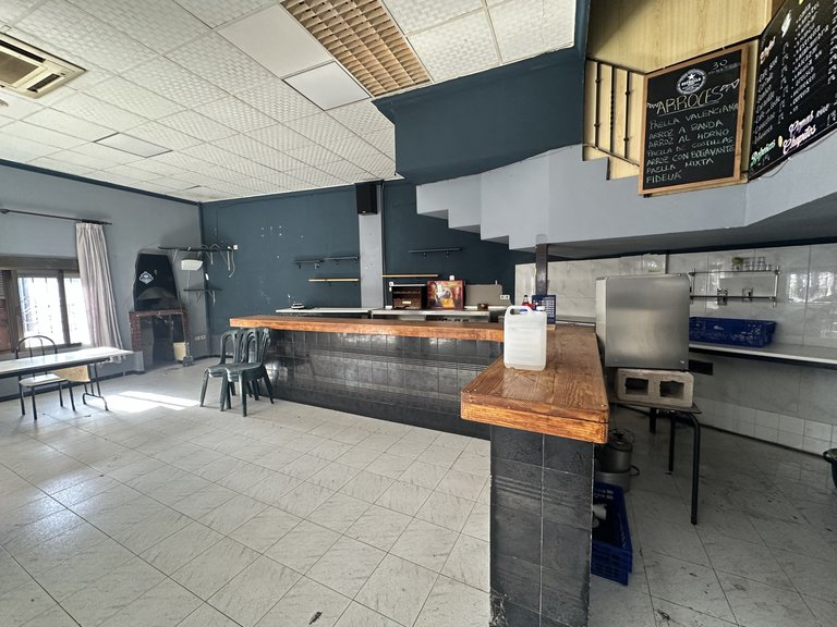 Commercial for Sale in  Alicante 23