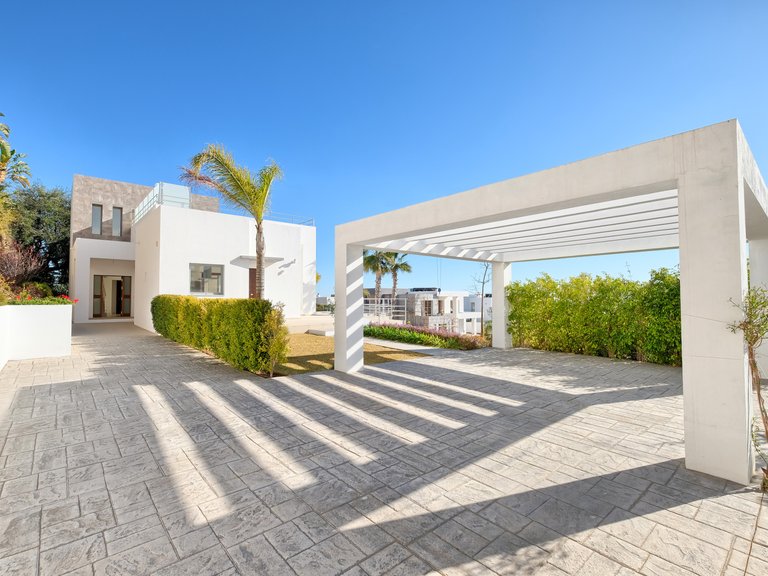 Villa for Sale in Benahavis Malaga 36