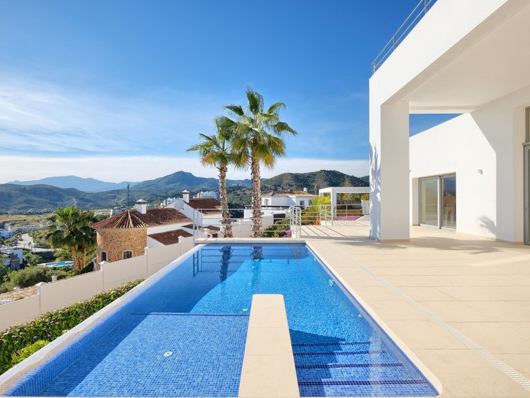 Villa for Sale in Benahavis Malaga 1