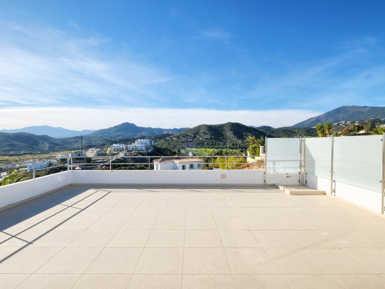 Villa for Sale in Benahavis Malaga 5