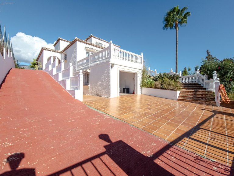 Villa for Sale in Mijas Costa Malaga 46