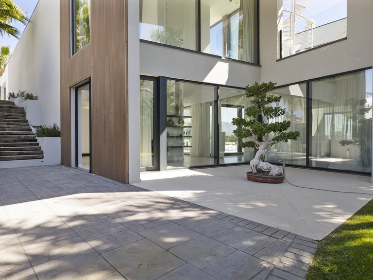 Villa for Sale in Benahavis Malaga 13