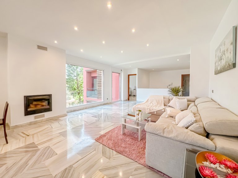 Villa for Sale in Benahavis Malaga 9