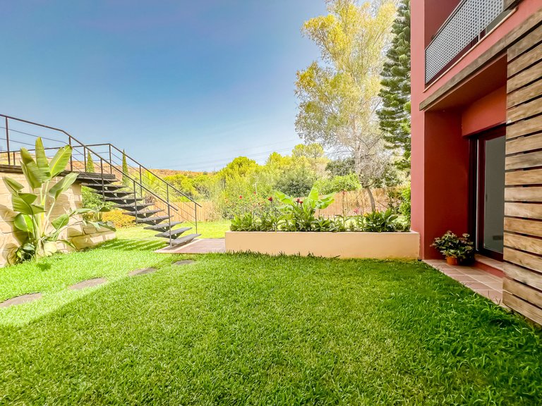 Villa for Sale in Benahavis Malaga 40