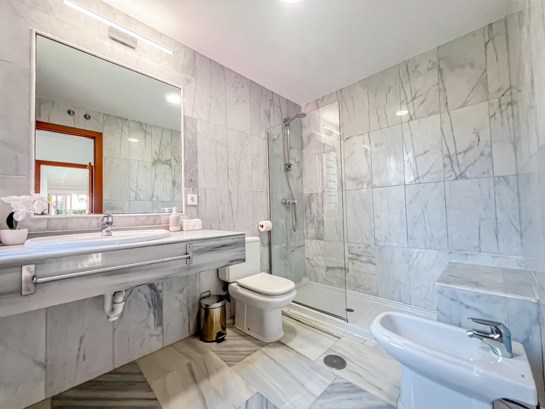 Villa for Sale in Benahavis Malaga 19