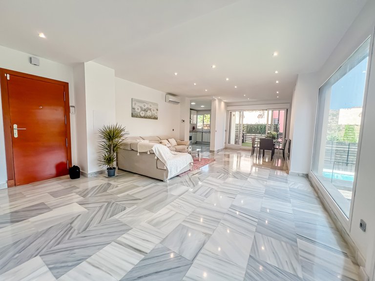 Villa for Sale in Benahavis Malaga 33