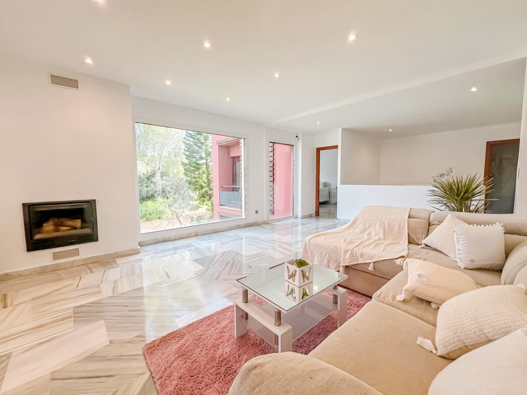 Villa for Sale in Benahavis Malaga 3