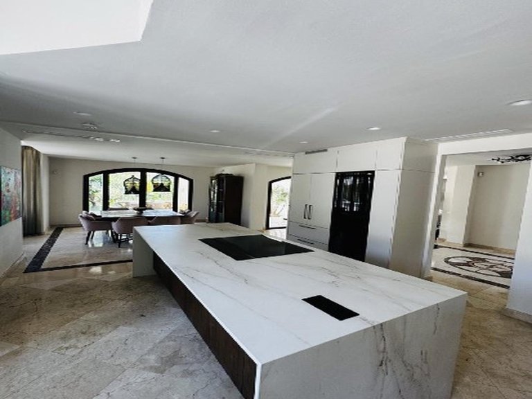 Villa for Sale in Marbella Malaga 7