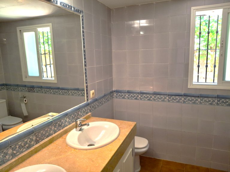 Villa for Sale in Alcaidesa Cadiz 23