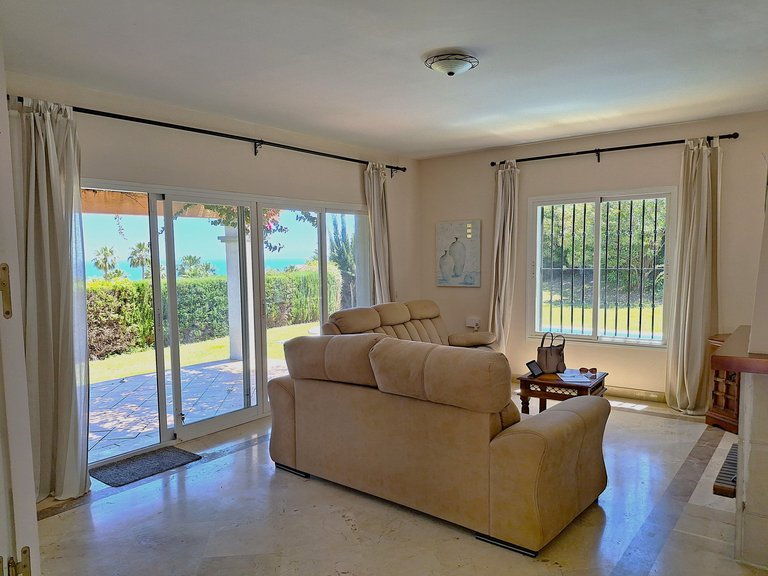 Villa for Sale in Alcaidesa Cadiz 4