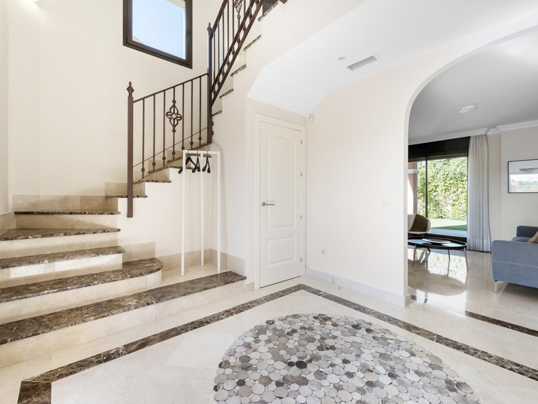 Villa for Sale in Estepona Malaga 3