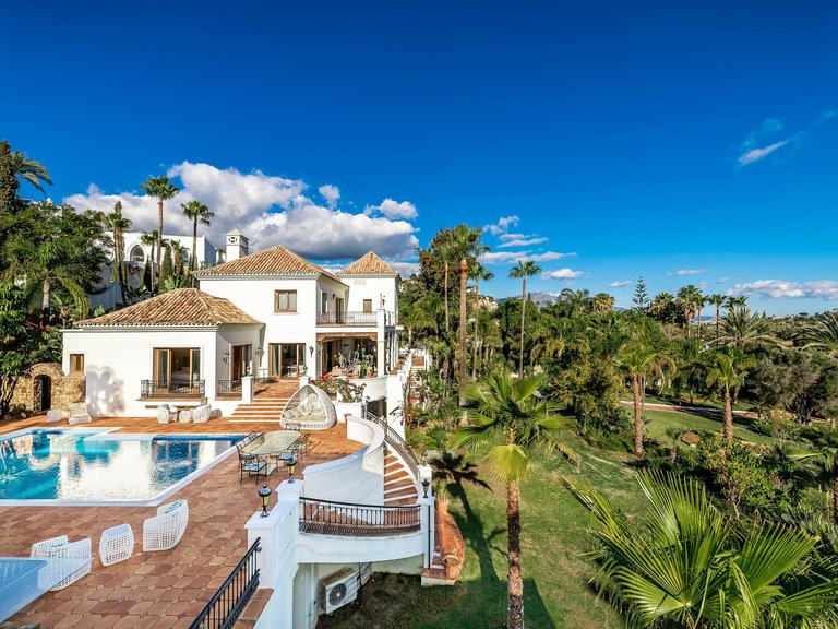 Villa for Sale in Estepona Malaga 19
