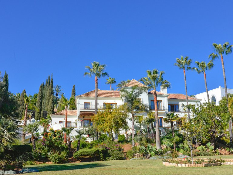 Villa for Sale in Estepona Malaga 21