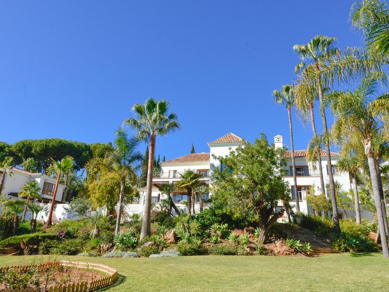 Villa for Sale in Estepona Malaga 22