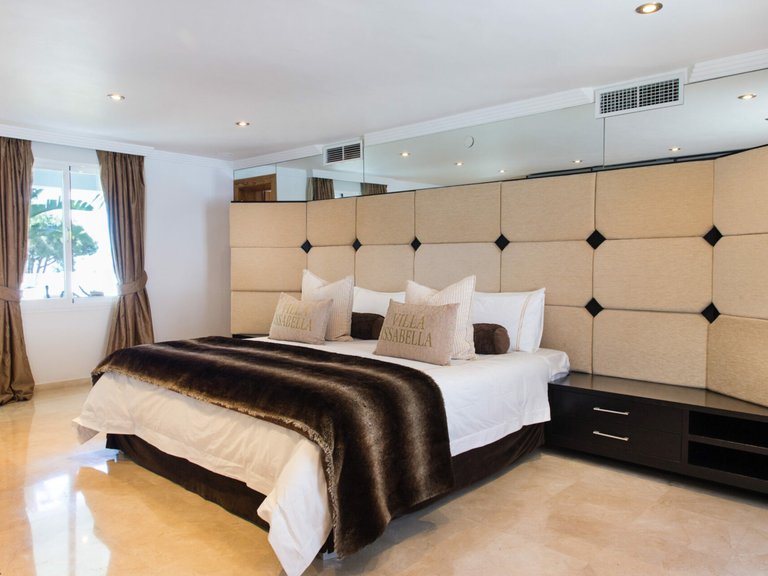 Villa for Sale in Marbella Malaga 25