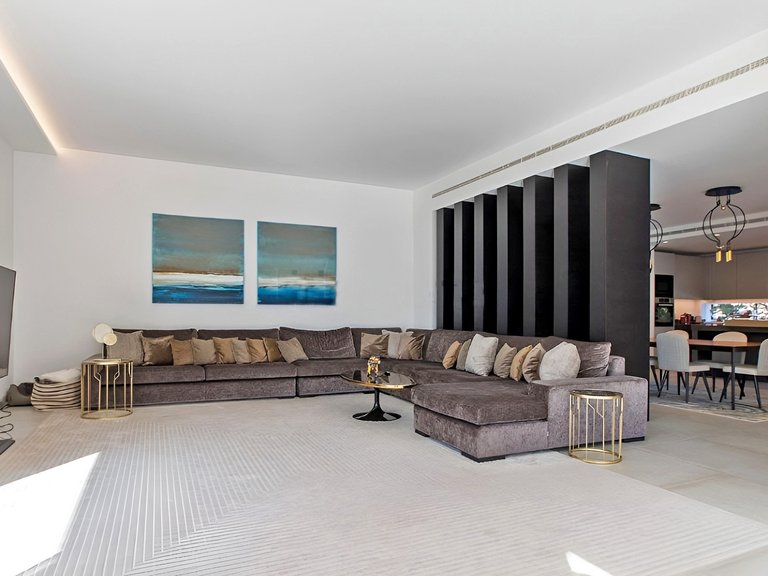 Villa for Sale in Benahavis Malaga 3