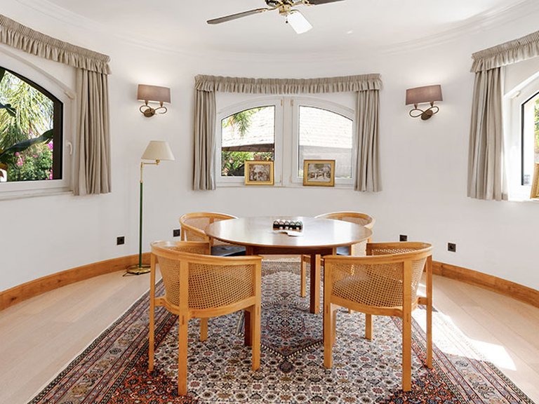 Villa for Sale in Estepona Malaga 16
