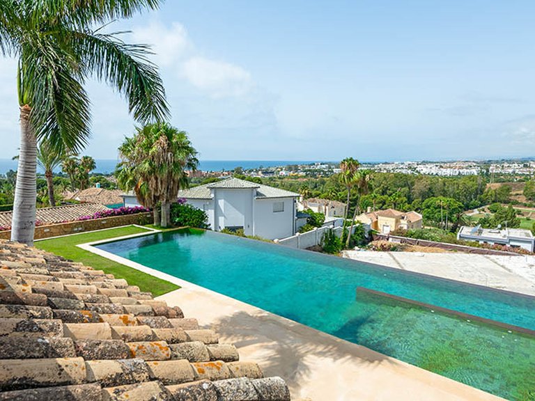 Villa for Sale in Estepona Malaga 3