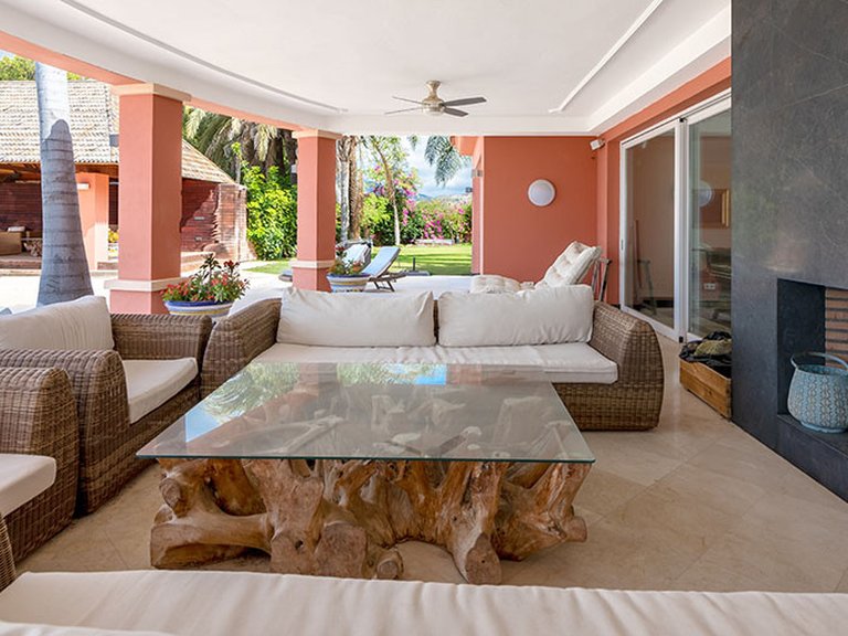 Villa for Sale in Estepona Malaga 17