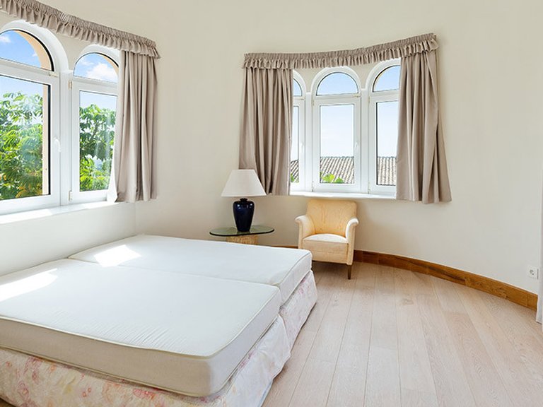 Villa for Sale in Estepona Malaga 23