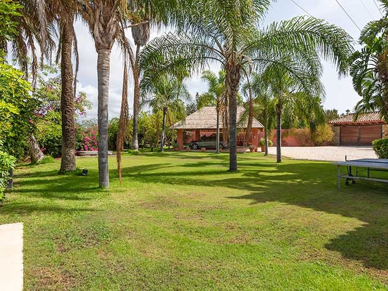 Villa for Sale in Estepona Malaga 37