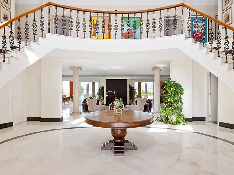 Villa for Sale in Estepona Malaga 7