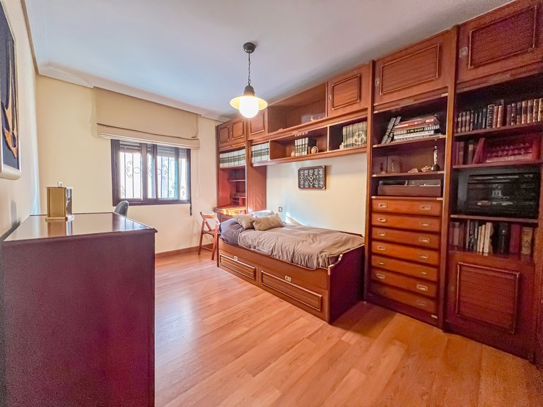Villa for Sale in Malaga Malaga 27