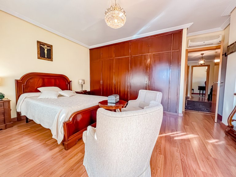 Villa for Sale in Malaga Malaga 9