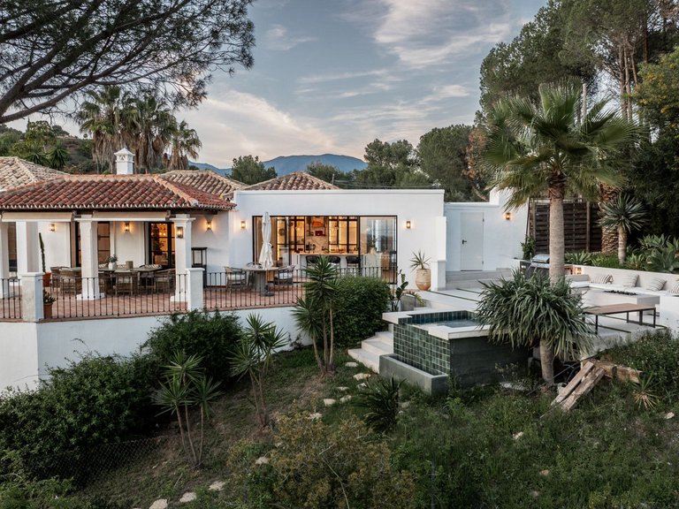 Villa for Sale in Benahavis Malaga 24