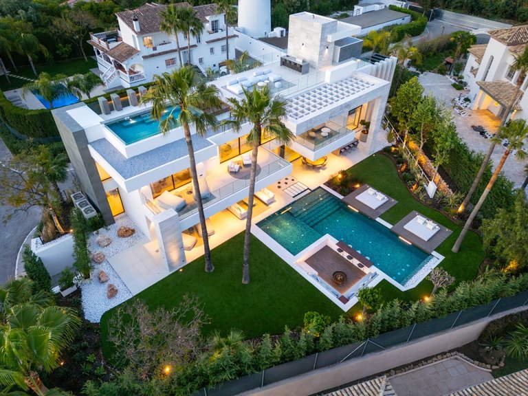 Villa for Sale in Marbella Malaga 6