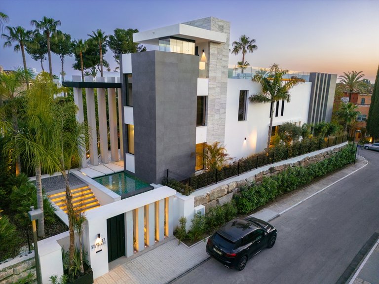 Villa for Sale in Marbella Malaga 34