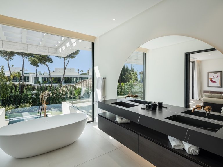 Villa for Sale in Marbella Malaga 16