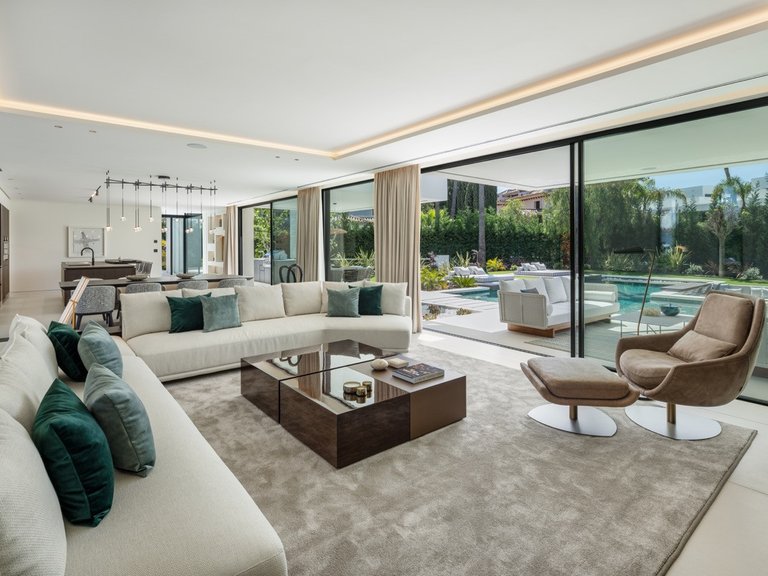 Villa for Sale in Marbella Malaga 13